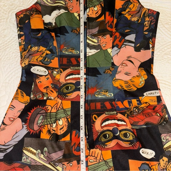 ✨$4 when bundled✨Comic book print dress - Picture 8 of 8